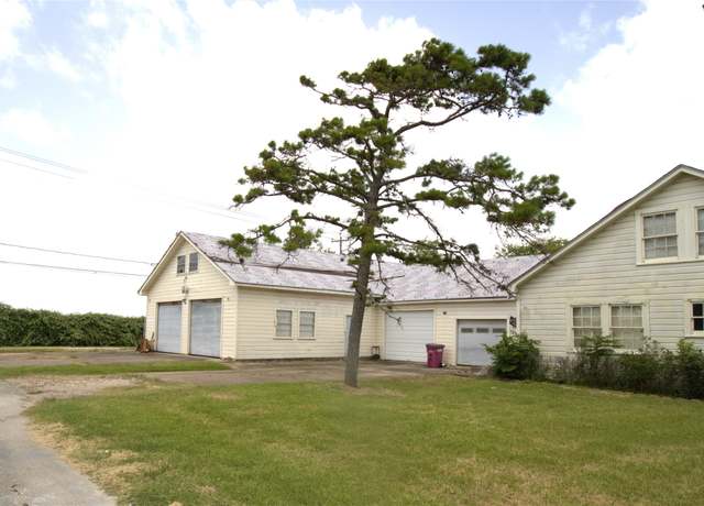 Property at 505 N Ave A, Freeport, TX 77541, 3 beds, 3 baths