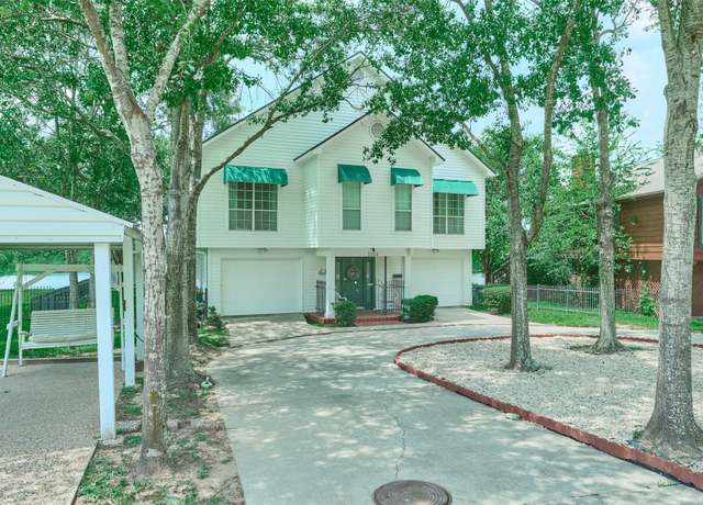Property at 1103 N Hunting Tower Run, Conroe, TX 77316, 3 beds, 3.5 baths