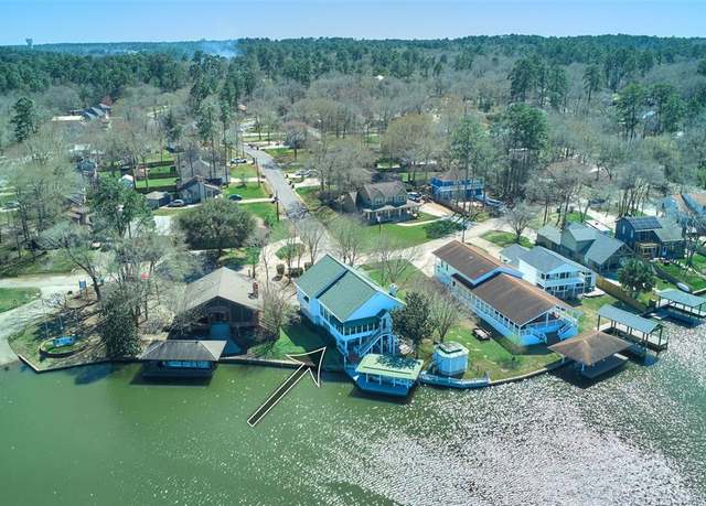 Property at 1103 N Hunting Tower Run, Conroe, TX 77316, 3 beds, 3.5 baths