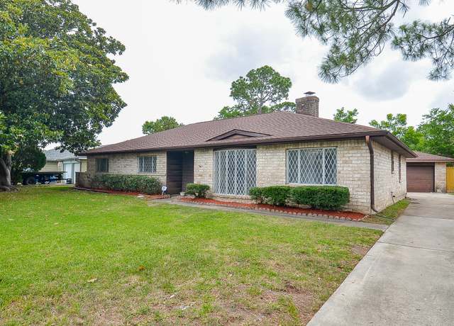 Property at 10947 Vanderford Dr, Houston, TX 77099, 4 beds, 2 baths