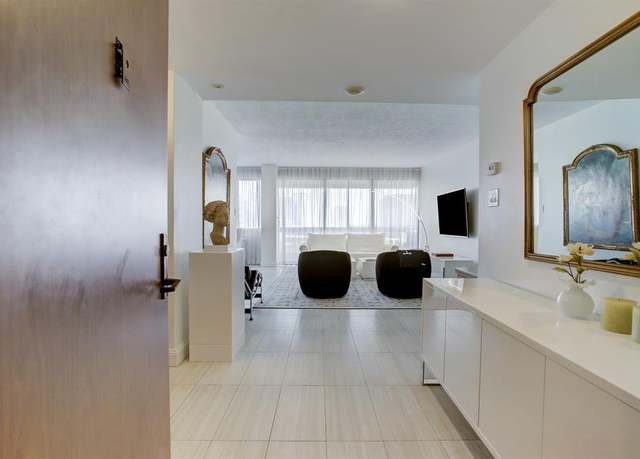Property at 49 Briar Hollow Ln #1101, Houston, TX 77027, 2 beds, 2 baths