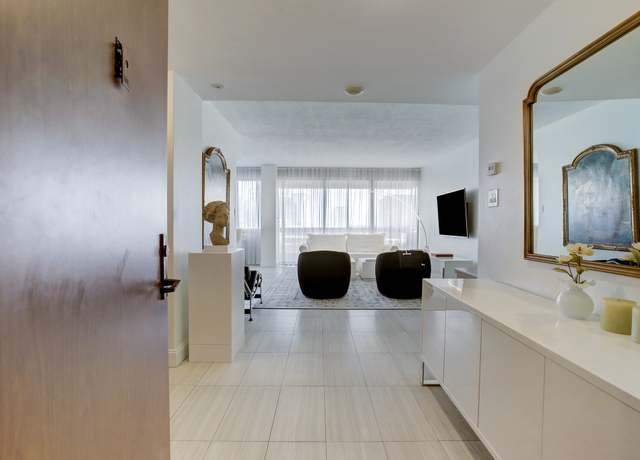 Property at 49 Briar Hollow Ln #1101, Houston, TX 77027, 2 beds, 2 baths