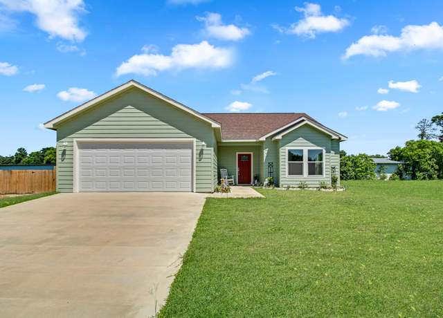 Property at 186 Legend Ln, Livingston, TX 77351, 4 beds, 2 baths