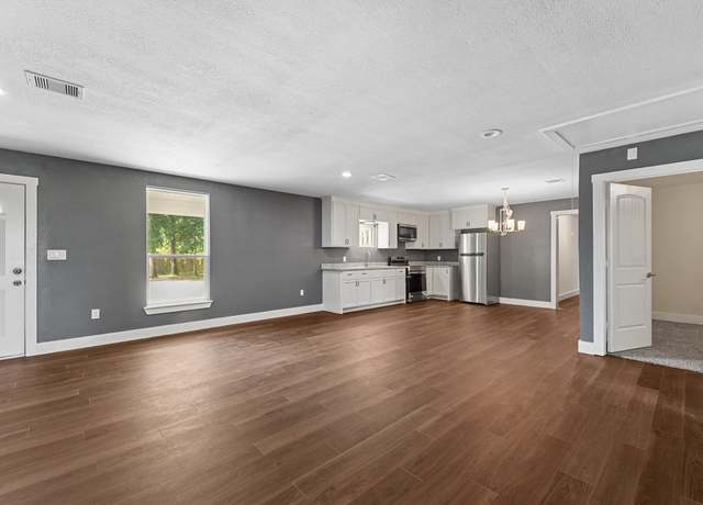 Property at 711 Road 5014, Cleveland, TX 77327, 6 beds, 4 baths