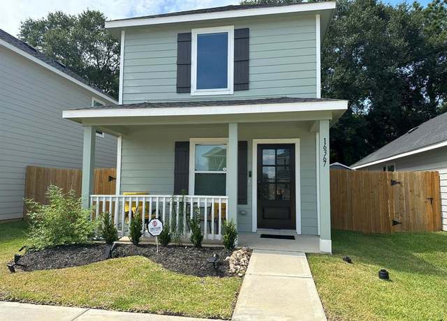 Property at 16367 Jasmine Marie Pl, Conroe, TX 77306, 2 beds, 2 baths