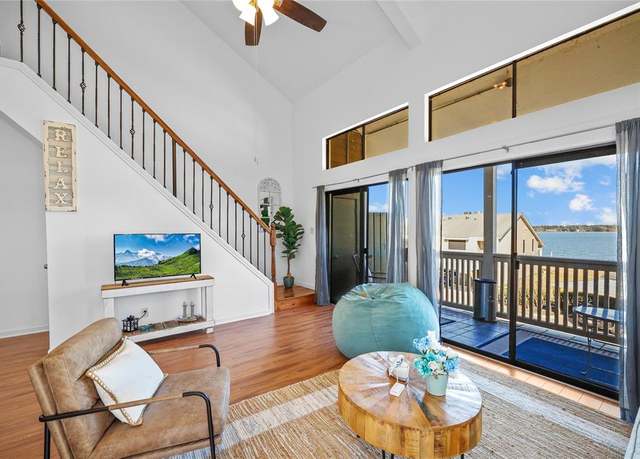 Property at 164 April Point Dr S #164, Conroe, TX 77356, 2 beds, 2 baths