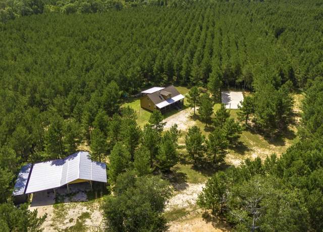 Property at 1095 Tram Rd, Livingston, TX 77351, 2 beds, 2.5 baths