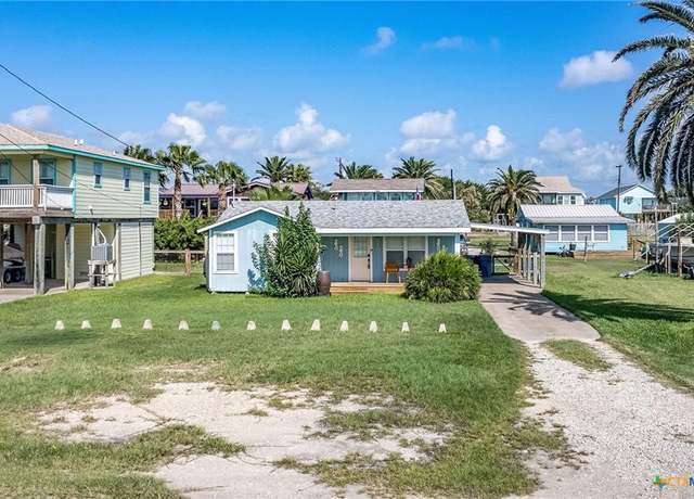 Property at 819 S Magnolia St, Rockport, TX 78382, 2 beds, 1 bath