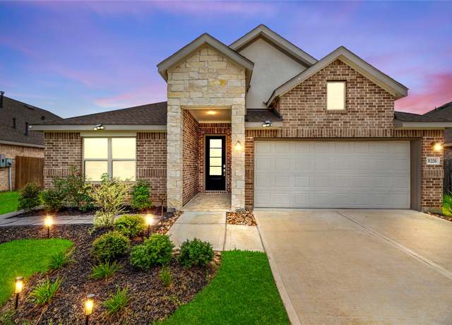Property at 31226 Elmgrove Knoll Dr, Hockley, TX 77447, 4 beds, 2 baths