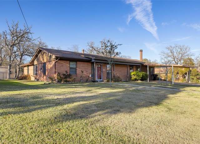 Property at 902 Mitchell St, Bryan, TX 77802, 3 beds, 2 baths