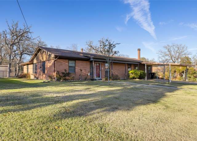 Property at 902 Mitchell St, Bryan, TX 77802, 3 beds, 2 baths