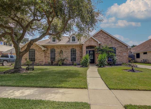 Property at 2506 Guilbeau Ln, Seabrook, TX 77586, 4 beds, 3 baths