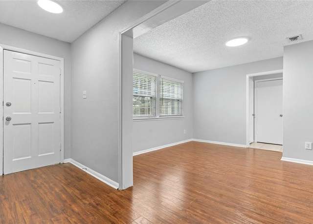 Property at 7010 S Dairy Ashford Rd, Houston, TX 77072, 3 beds, 2.5 baths