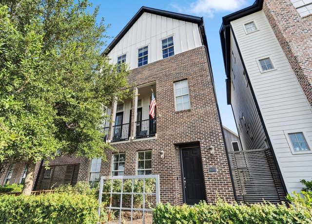 Property at 8670 Emnora Ln, Houston, TX 77080, 3 beds, 3.5 baths