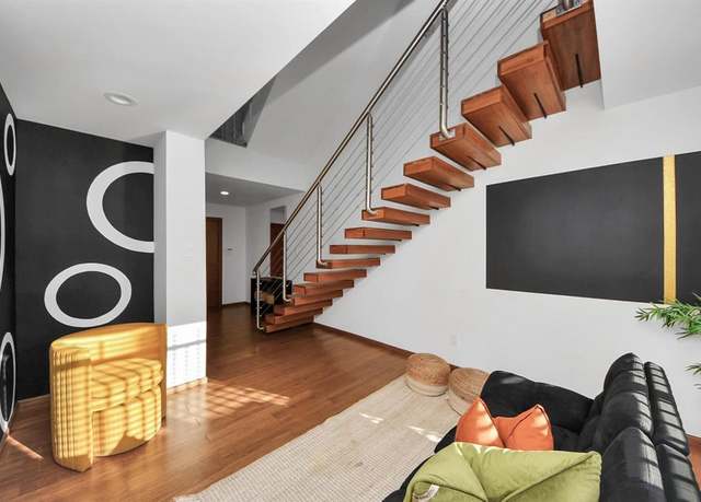 Property at 2011 Eagle St, Houston, TX 77004, 3 beds, 3.5 baths