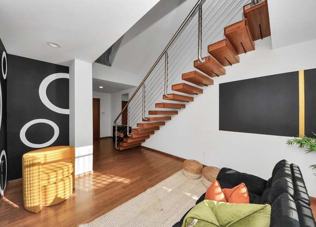 Property at 2011 Eagle St, Houston, TX 77004, 3 beds, 3.5 baths