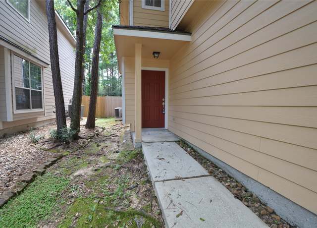 Property at 226 W Stedhill Loop, Conroe, TX 77384, 3 beds, 2.5 baths