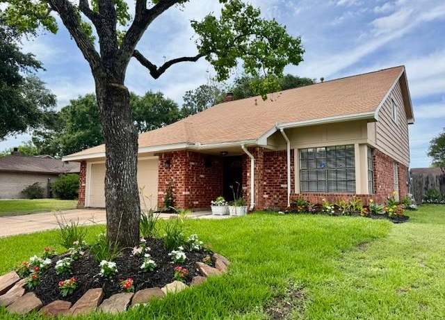 Property at 15326 Lindita Dr, Houston, TX 77083, 3 beds, 2.5 baths