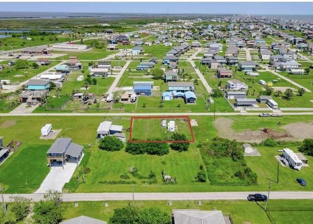 Property at 935 E Verdia St, Crystal Beach, TX 77650
