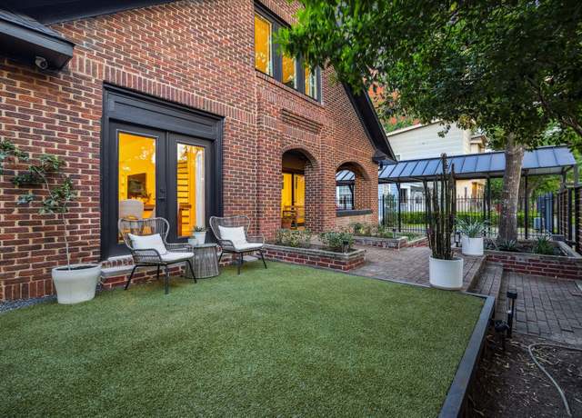 Property at 542 Arlington St, Houston, TX 77007, 2 beds, 2 baths