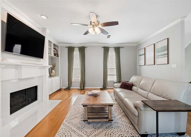 Property at 830 Cohn St, Houston, TX 77007, 3 beds, 3 baths