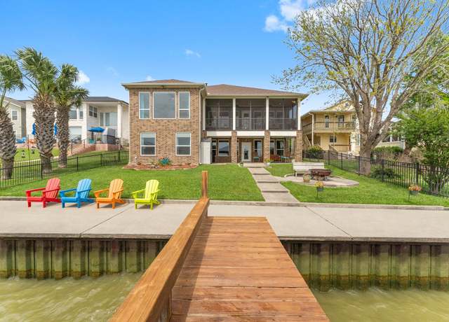 Property at 462 Bridgelanding, Onalaska, TX 77360, 3 beds, 2.5 baths