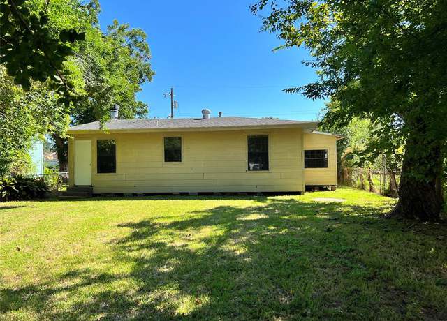 Photo of 3469 4th St, Beaumont, TX 77705
