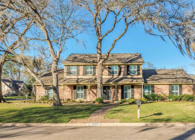 Property at 12331 Honeywood Trl, Houston, TX 77077, 5 beds, 3.5 baths