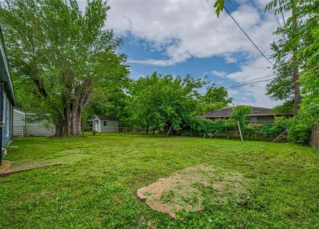 Property at 4910 Kelso St, Houston, TX 77021, 3 beds, 1 bath