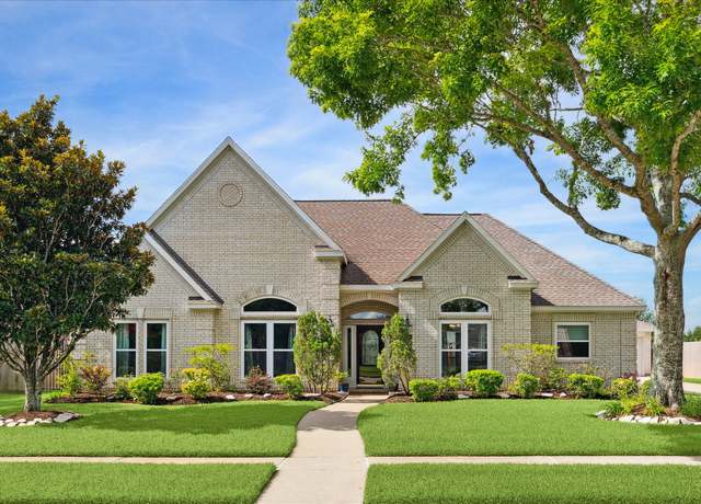 Property at 1710 Orlando St, Friendswood, TX 77546, 3 beds, 2 baths
