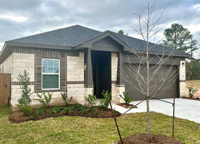 Property at 10633 Altitude Way, Conroe, TX 77303, 4 beds, 2 baths