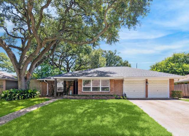 Property at 5131 Torchlight Dr, Houston, TX 77035, 3 beds, 1.5 baths
