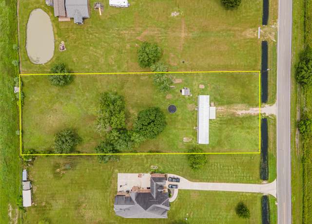 Property at 9910 Jeske Rd Rd, Needville, TX 77461, 3 beds, 2 baths