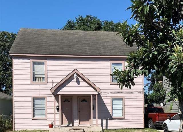 Property at 7109 Myrtle St, Houston, TX 77087, 4 beds, 2 baths