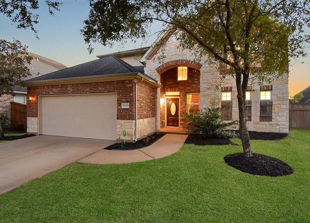 Property at 28015 Silverstream Ct, Fulshear, TX 77441, 5 beds, 3.5 baths