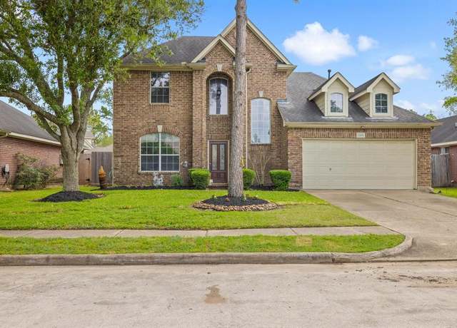 Property at 1309 Pine Forest Dr, Pearland, TX 77581, 4 beds, 2.5 baths
