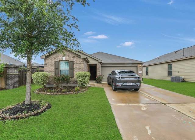 Property at 4826 Westfield Pines Dr, Katy, TX 77449, 3 beds, 2 baths