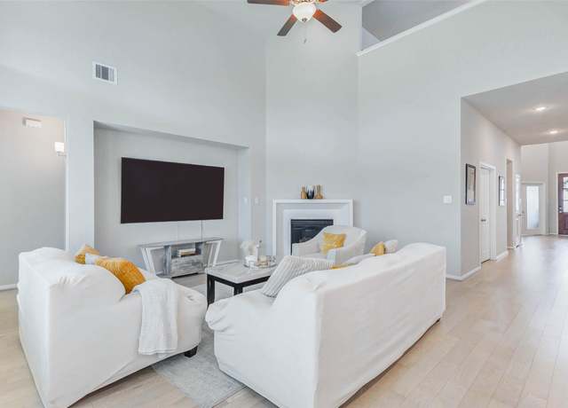 Property at 2806 Kingly Pine Trl, Conroe, TX 77385, 5 beds, 4.5 baths