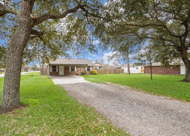 Property at 526 Elena Ln, Highlands, TX 77562, 2 beds, 1 bath