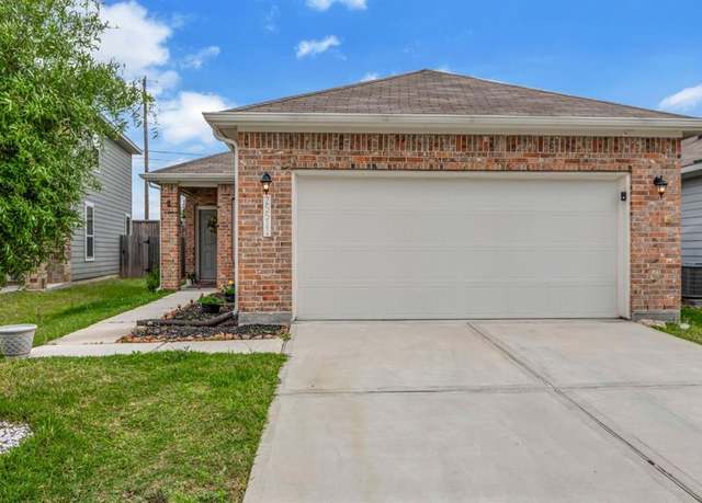 Property at 25511 Valverdant Ct, Porter, TX 77365, 3 beds, 2 baths