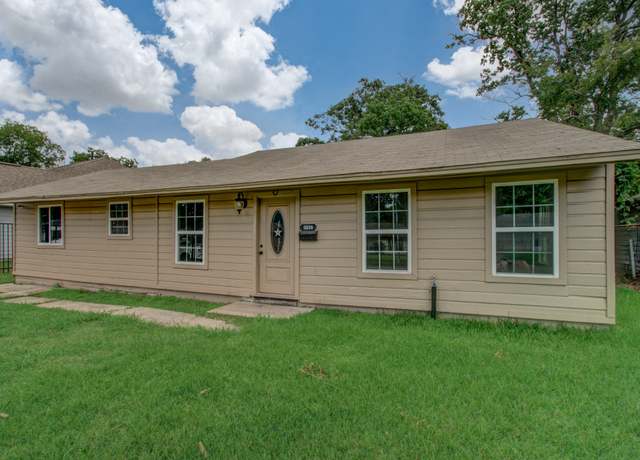 Property at 5839 Southurst St, Houston, TX 77033, 3 beds, 2 baths