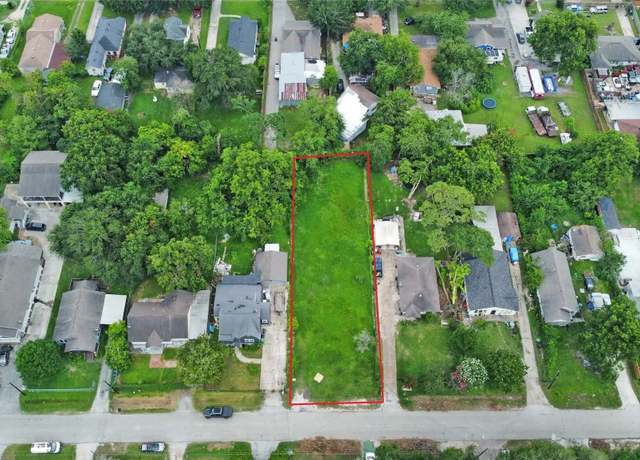 Property at 920 Post St, Houston, TX 77022
