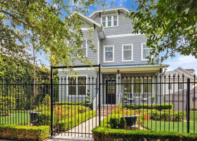 Property at 432 Marshall St, Houston, TX 77006, 4 beds, 3.5 baths
