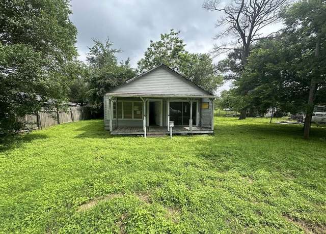 Property at 302 W Jackson, Kosse, TX 76653, 2 beds, 1.5 baths