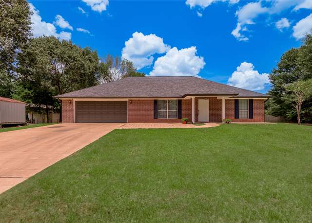 Property at 1110 County Road 723, Nacogdoches, TX 75964, 3 beds, 2 baths