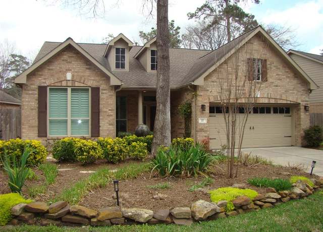 Property at 22 S Belfair Pl, The Woodlands, TX 77382, 3 beds, 2 baths