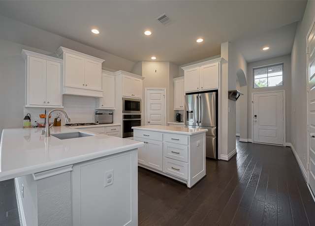 Property at 914 Clover Rise Ct, Richmond, TX 77406, 4 beds, 2 baths