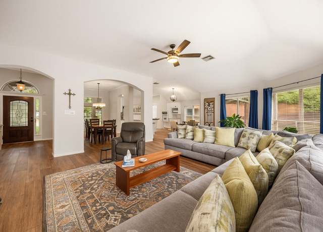 Property at 1302 Pine Trl, Tomball, TX 77375, 4 beds, 2 baths