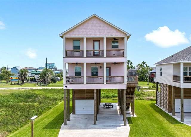 Property at 124 Jewel Dr, Crystal Beach, TX 77650, 3 beds, 2.5 baths