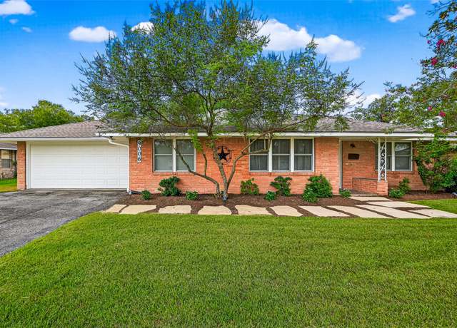 Property at 9006 Greiner Dr, Houston, TX 77080, 3 beds, 2 baths